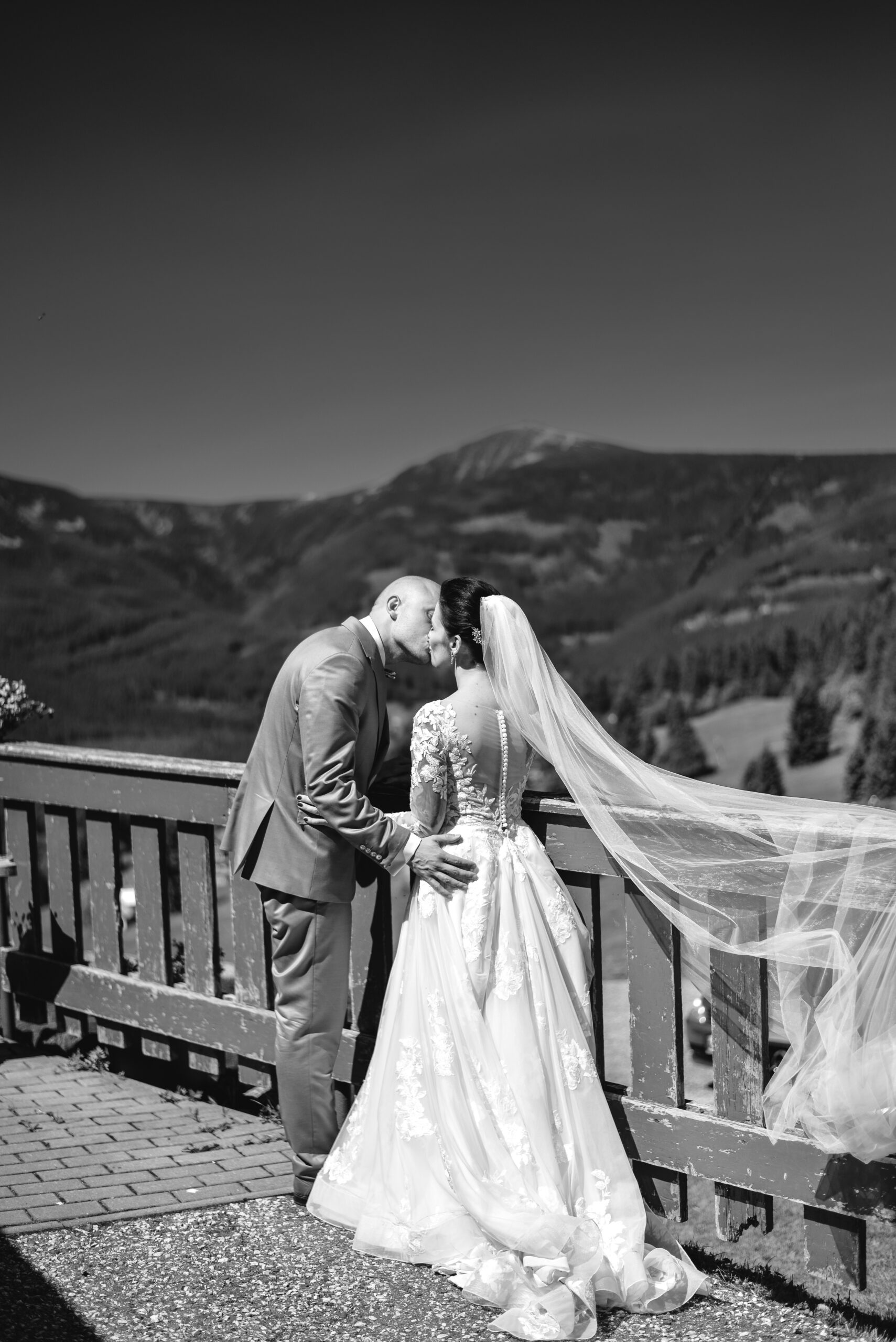Černobílá svatební fotografie